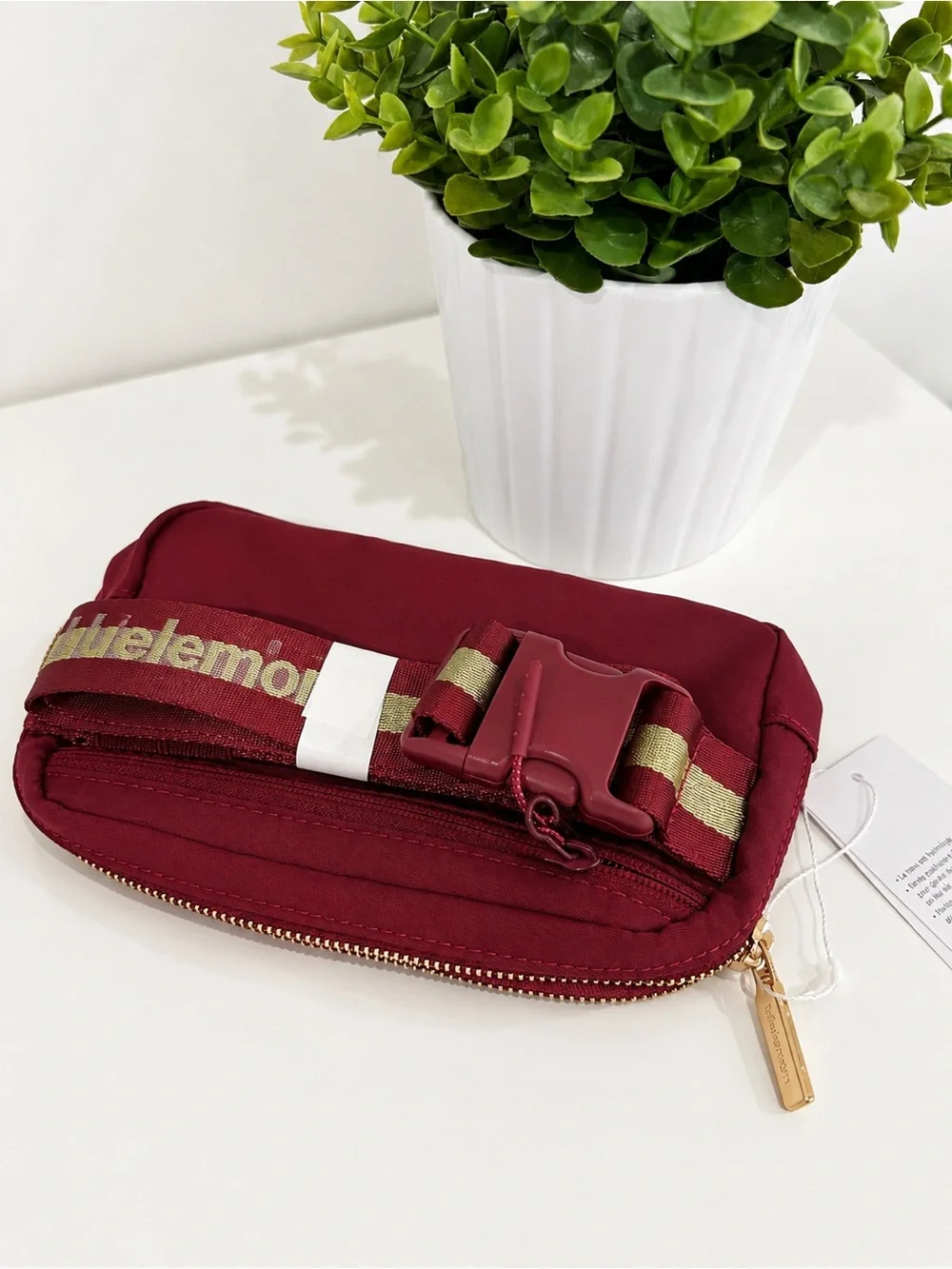 lululemon athletica Monogram Everywhere Belt Bag Burgundy with Gold Zip